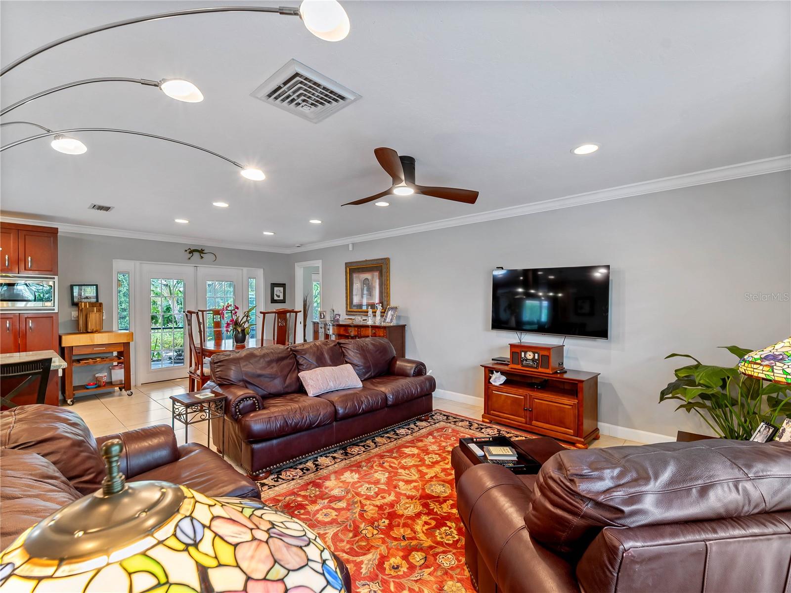 SOUTHBAY YACHT & RACQUET CLUB - Residential