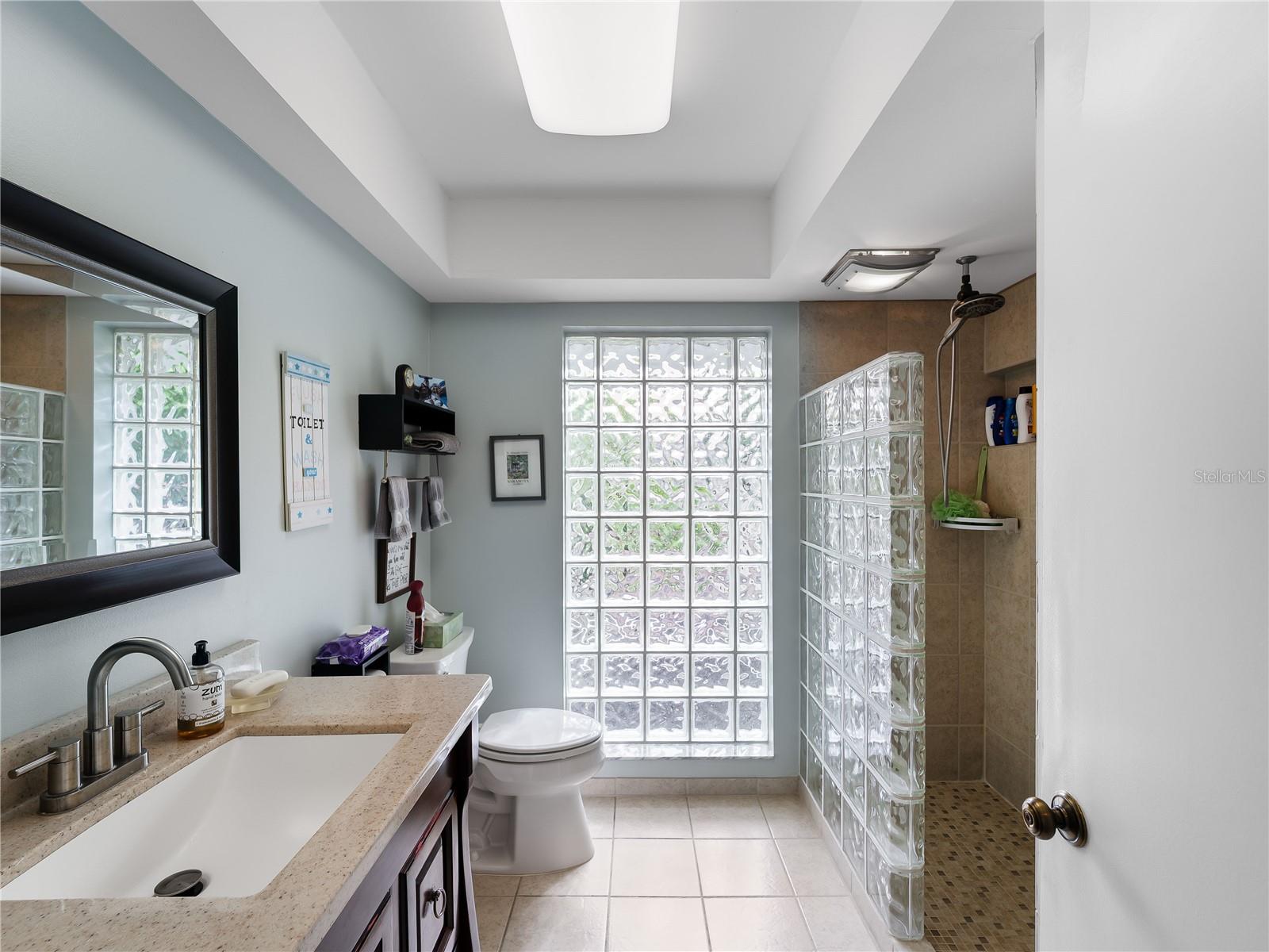 SOUTHBAY YACHT & RACQUET CLUB - Residential