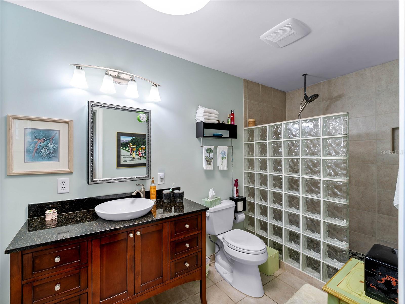 SOUTHBAY YACHT & RACQUET CLUB - Residential