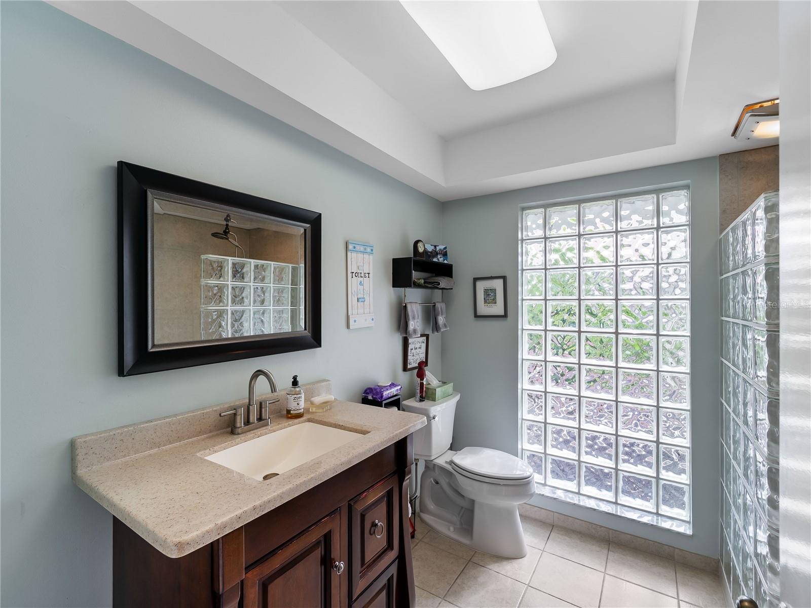 SOUTHBAY YACHT & RACQUET CLUB - Residential