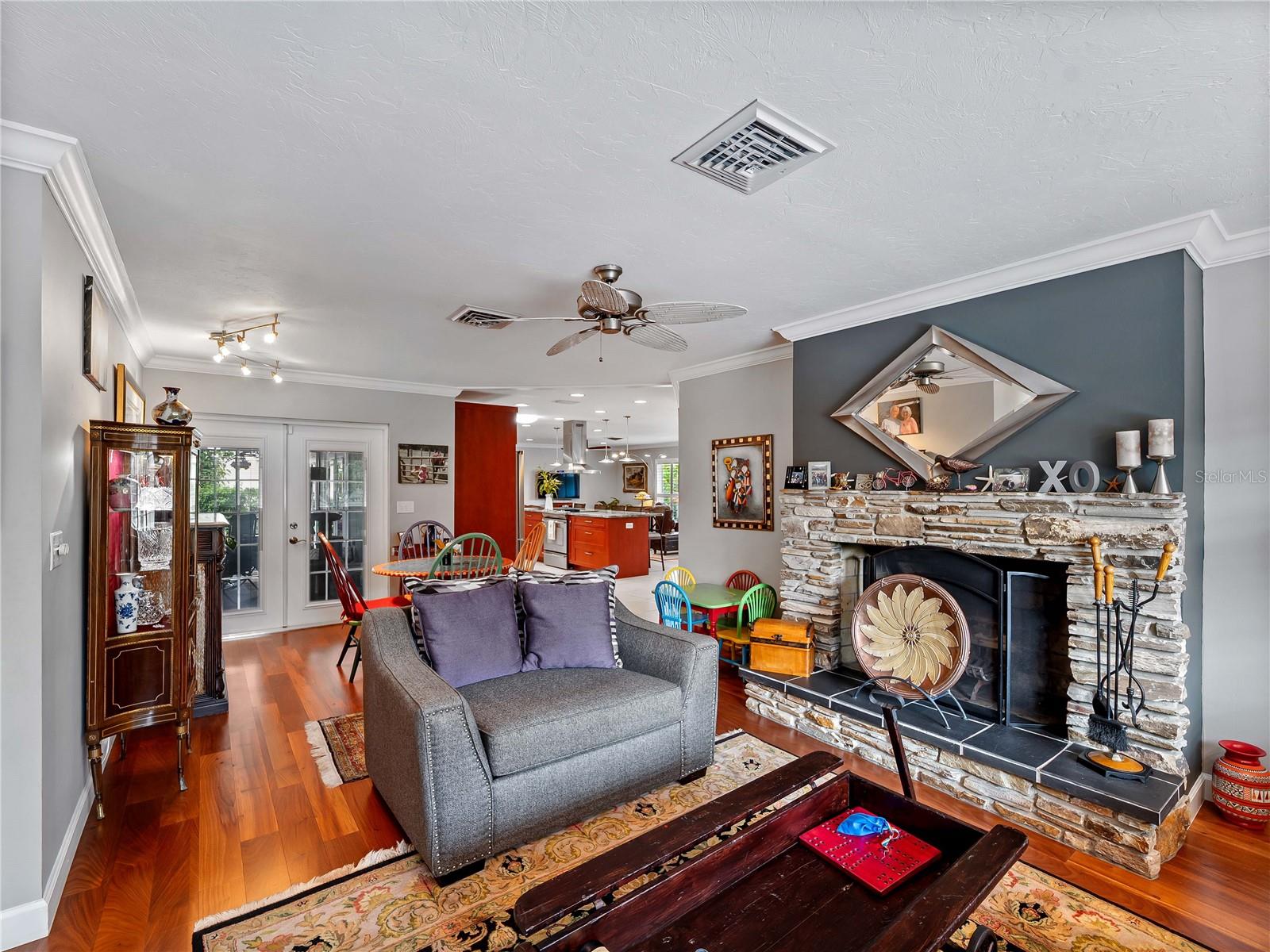 SOUTHBAY YACHT & RACQUET CLUB - Residential