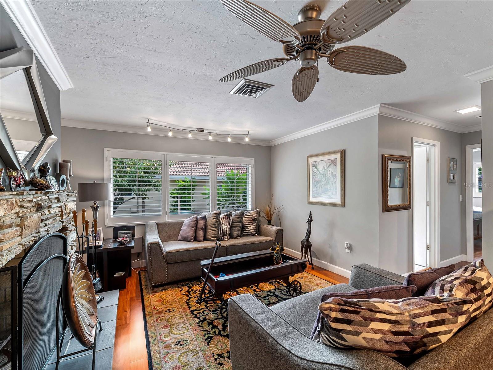 SOUTHBAY YACHT & RACQUET CLUB - Residential