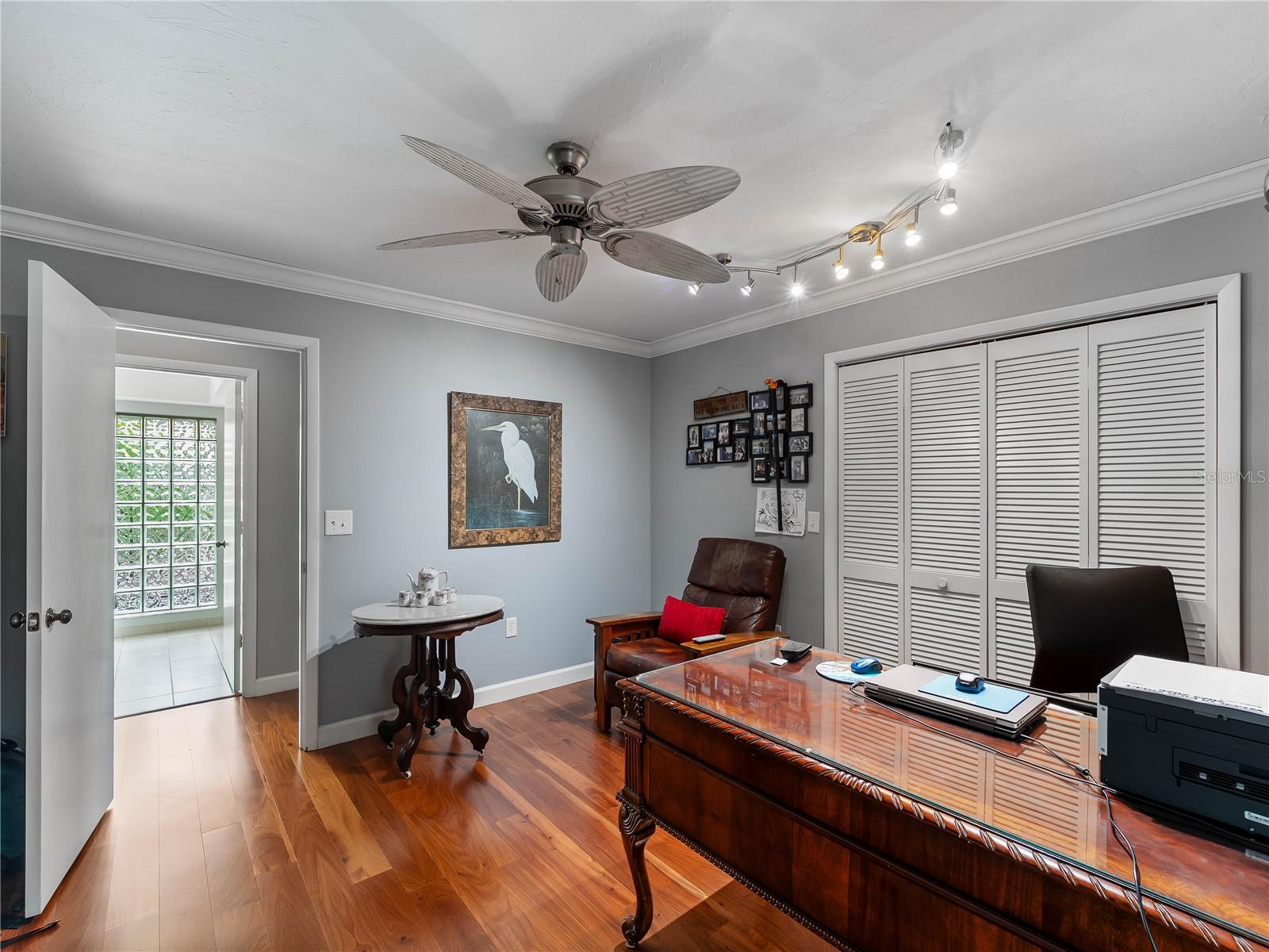 SOUTHBAY YACHT & RACQUET CLUB - Residential