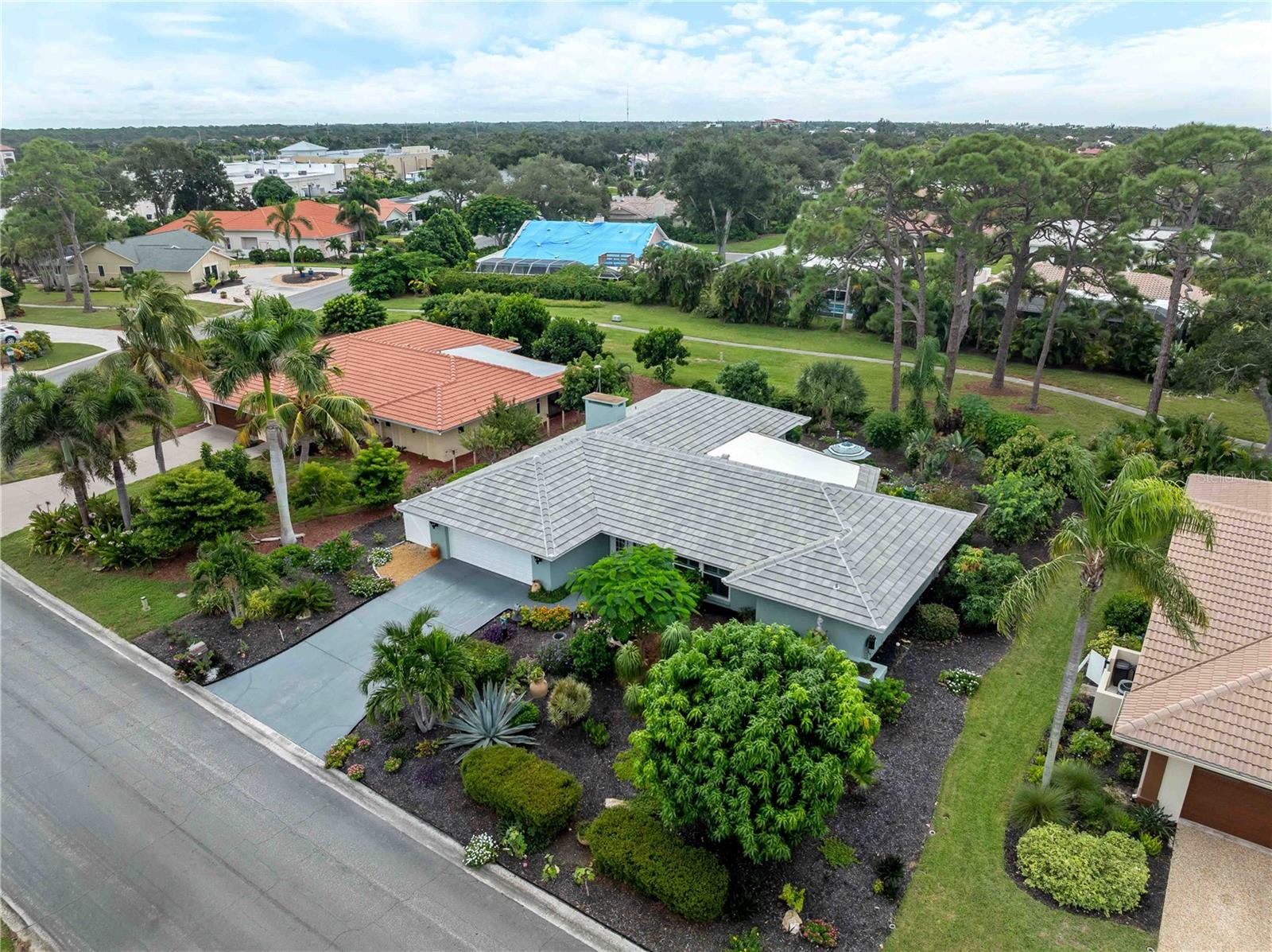 SOUTHBAY YACHT & RACQUET CLUB - Residential