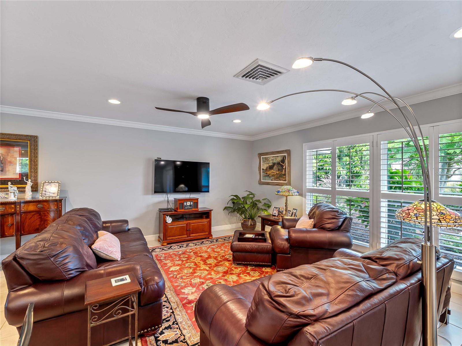 SOUTHBAY YACHT & RACQUET CLUB - Residential