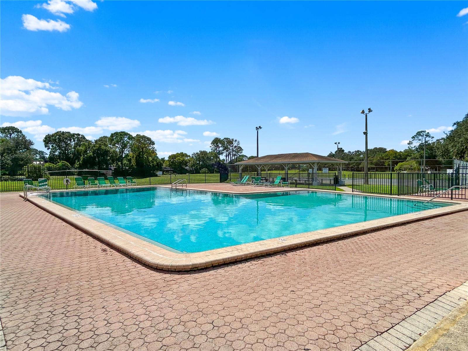 STERLING PARK UNIT 02 - Residential