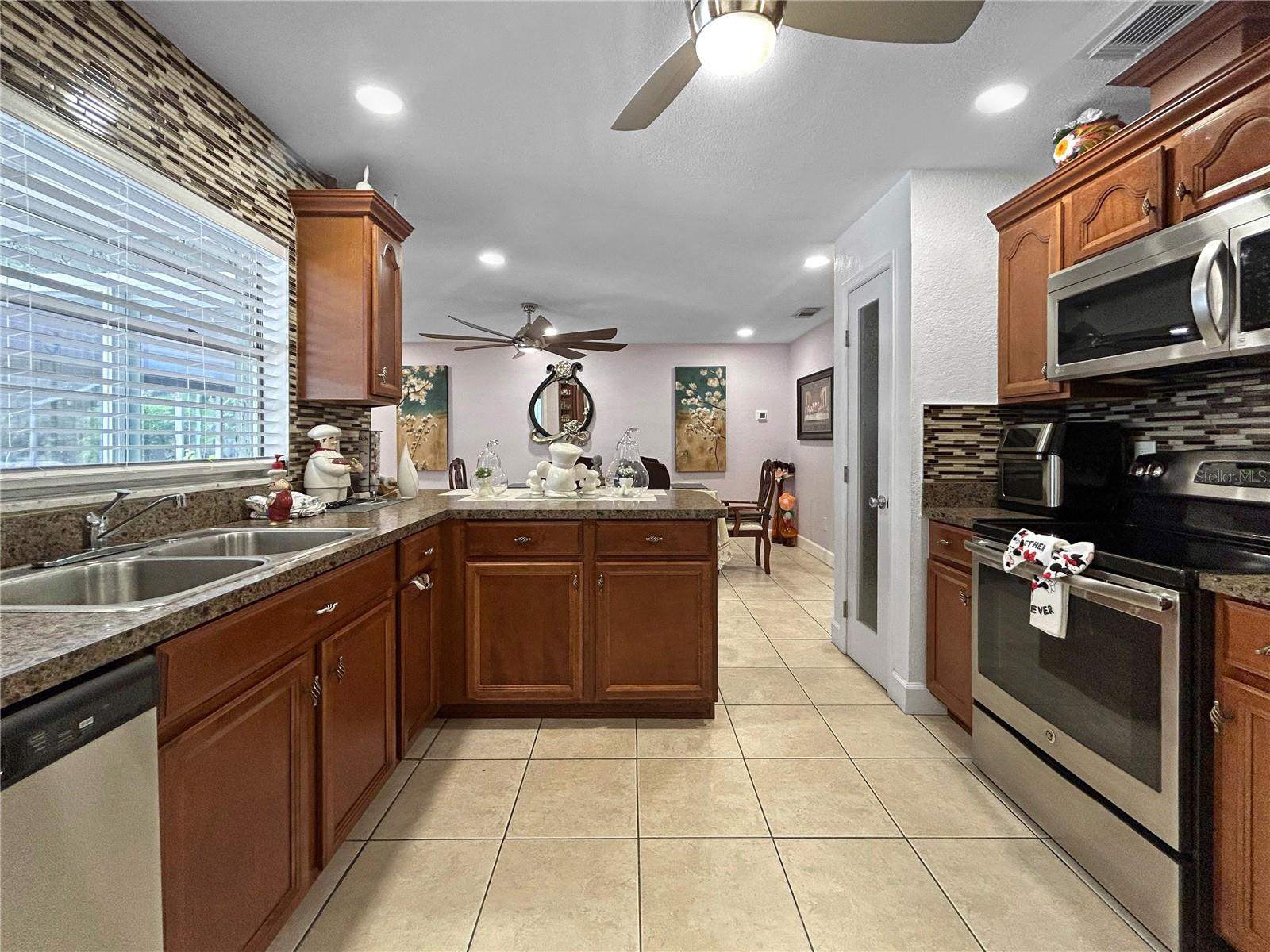 STERLING PARK UNIT 02 - Residential