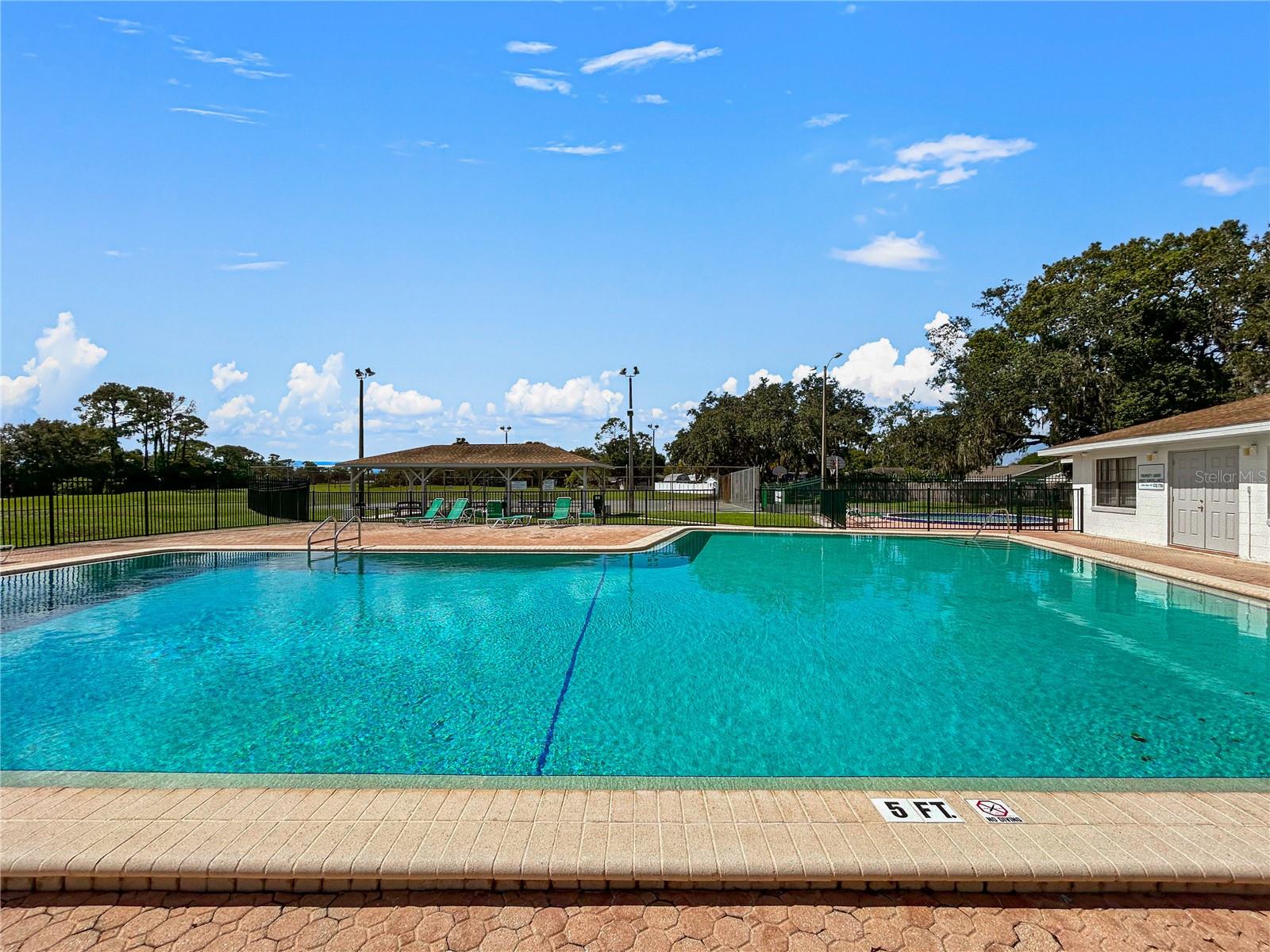 STERLING PARK UNIT 02 - Residential