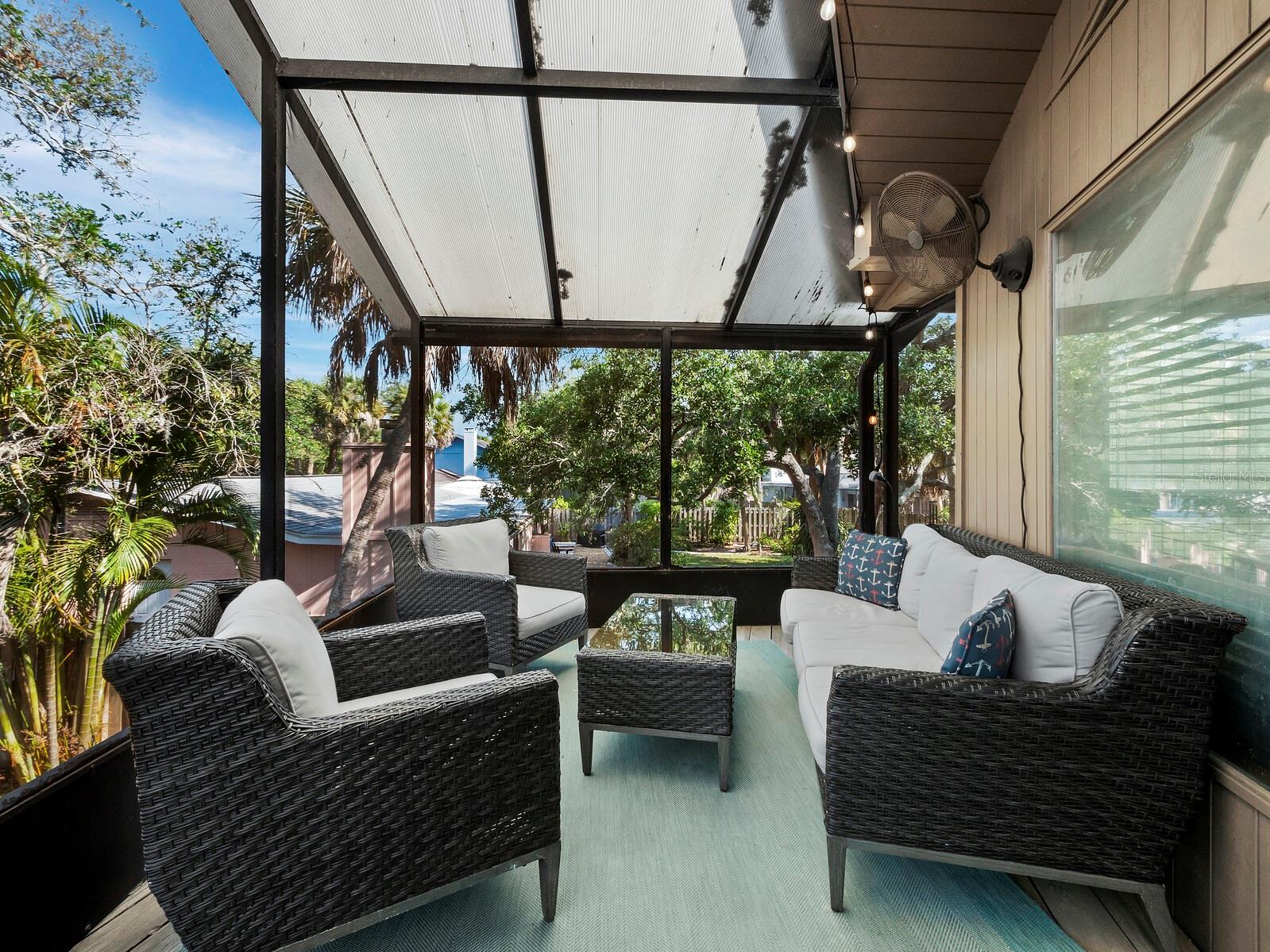 SIESTA BEACH - Residential
