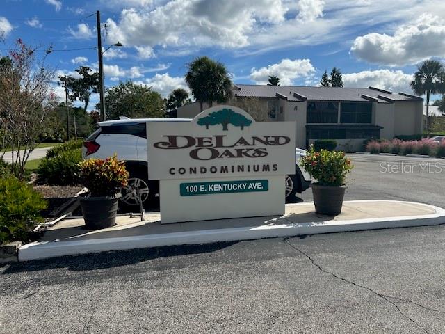 DELAND OAKS CONDOMINIUMS - Residential Lease