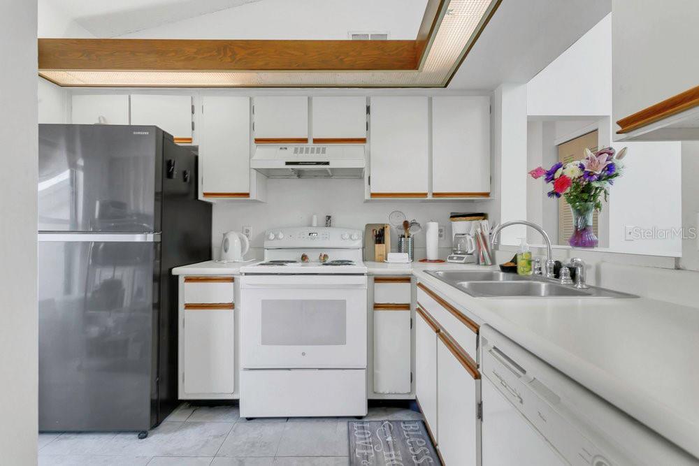 3106 S SEMORAN BOULEVARD P-2