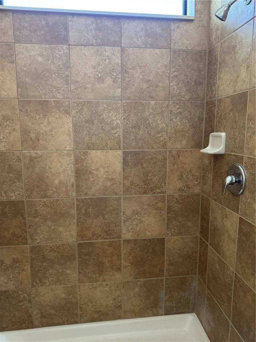 PILLARS RDG - Residential Lease