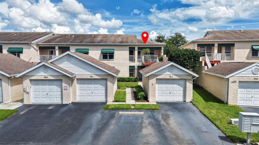 Photo of 6363 99th Way N #12I, St Petersburg, FL 33708 (MLS # TB8552850)