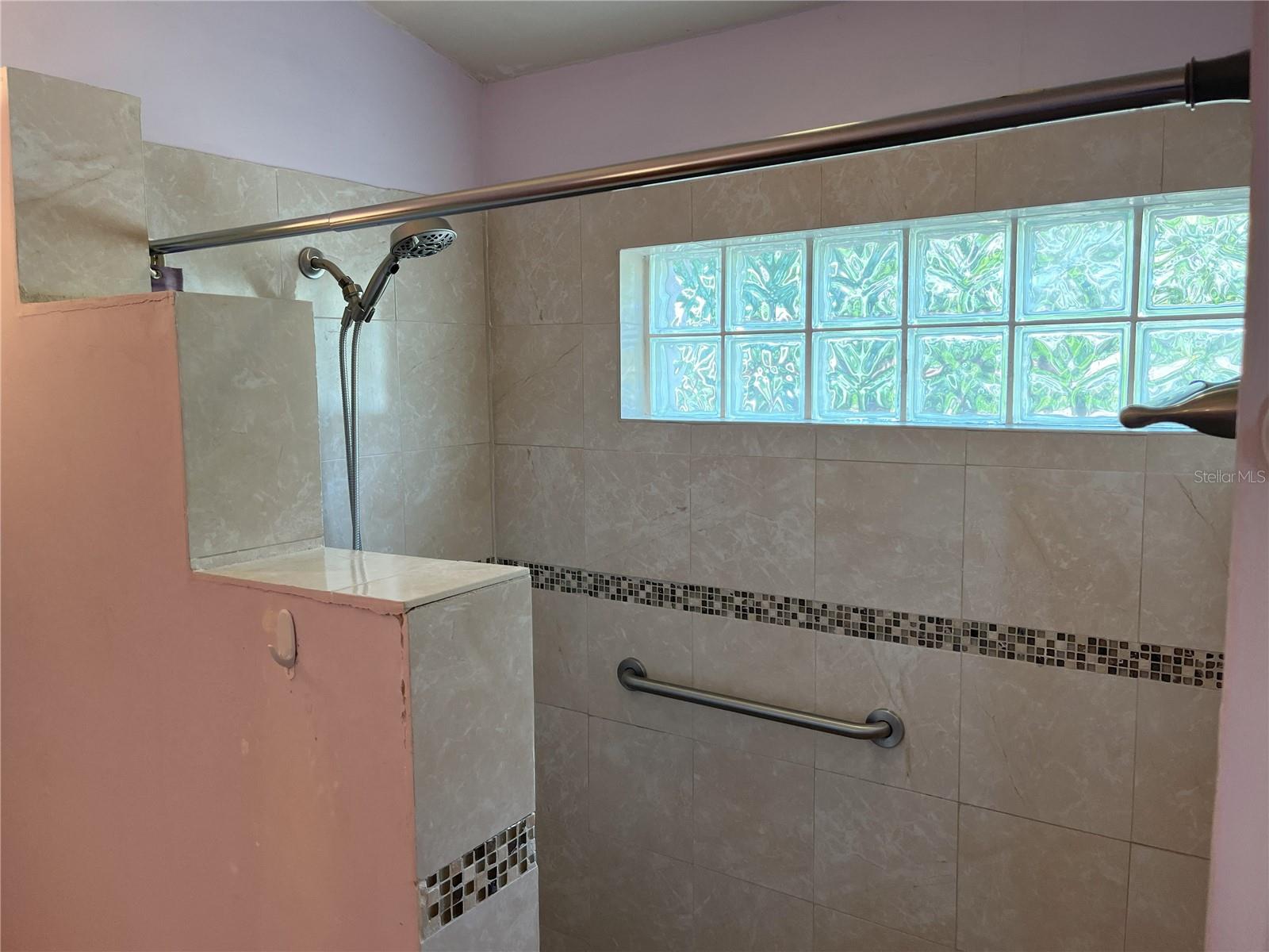 GARDEN MANOR SEC 2 - Residential