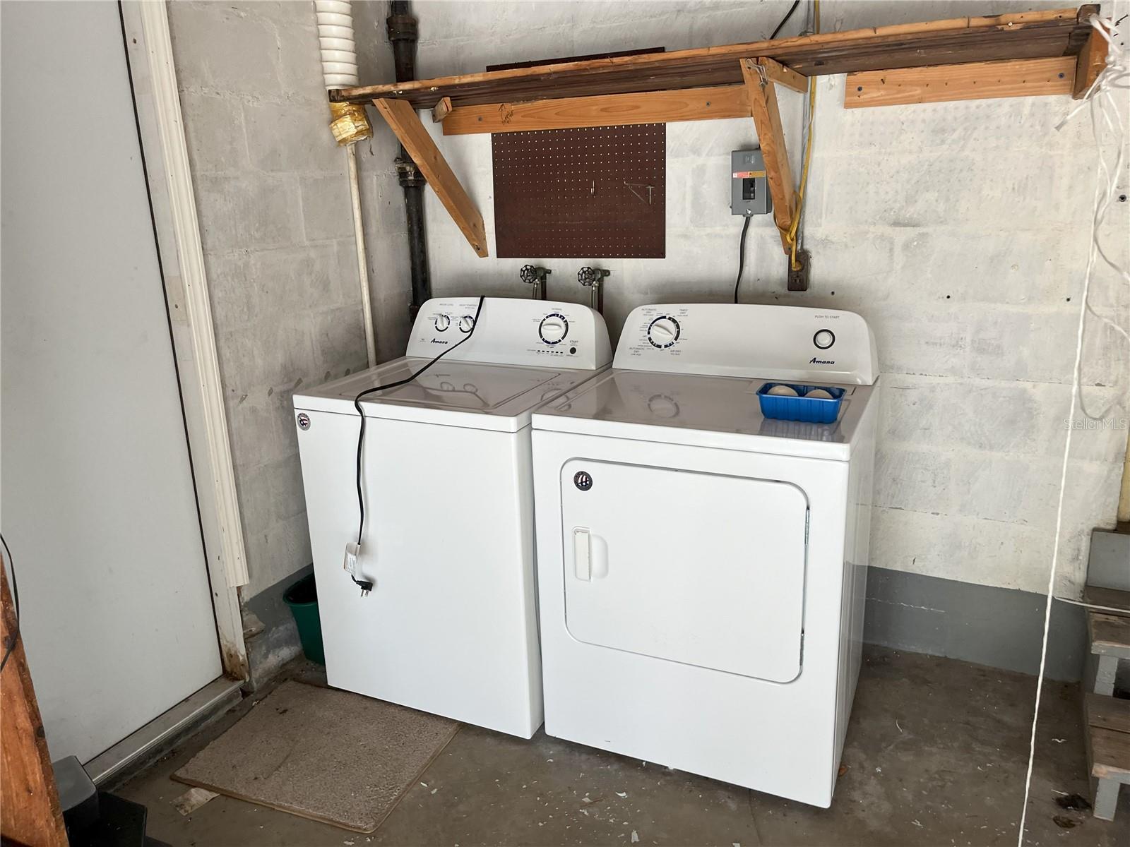 GARDEN MANOR SEC 2 - Residential