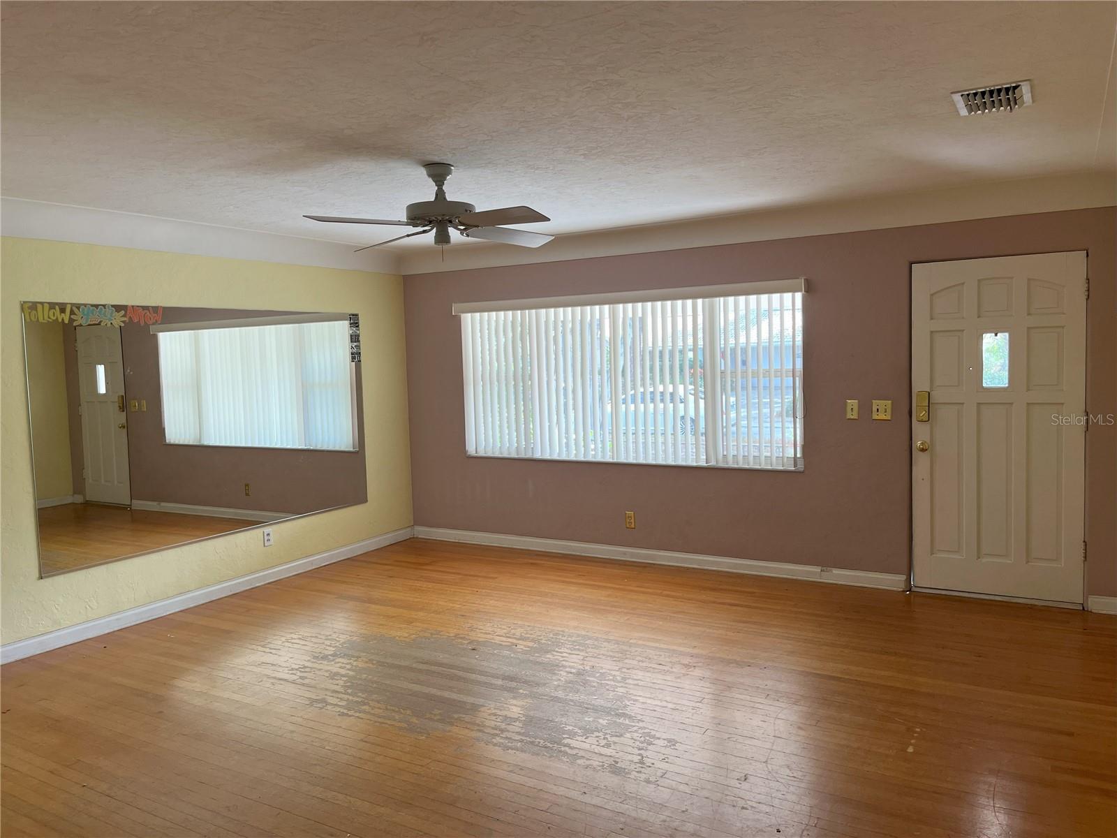 GARDEN MANOR SEC 2 - Residential