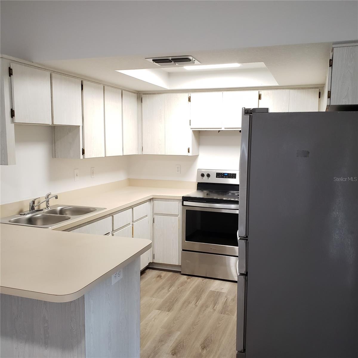 SPRING HILL - Residential Lease