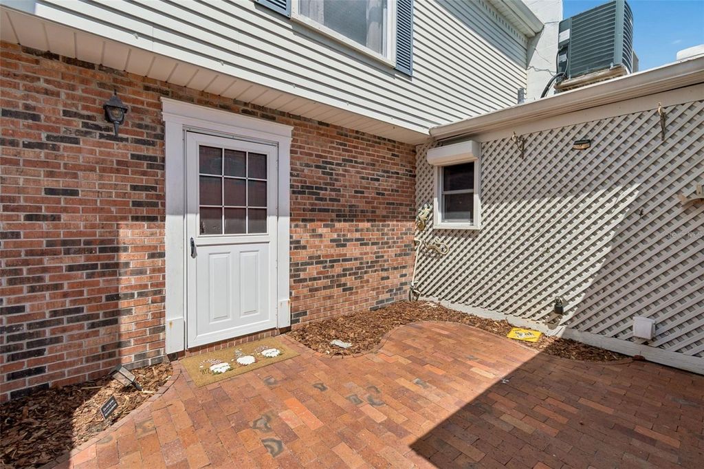 Photo of 105 S Manhattan Avenue, Tampa, FL 33609 (MLS # TB8496880)