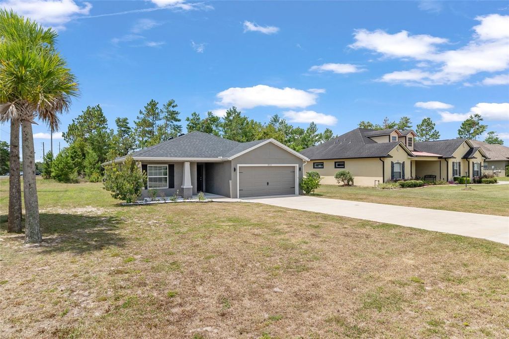 Photo of 4910 SW 114th Street Road, Ocala, FL 34476 (MLS # OM707140)