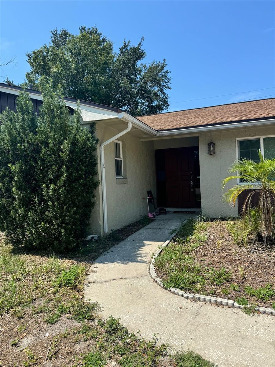 Spacious 4-Bedroom, 4-Bath Home in the heart of Doctor Phillips!
This beautifully maintained residence offers a bright and open floor plan with generous living spaces and multiple full bathrooms for ultimate comfort and convenience. Enjoy a large backyard with plenty of space to relax or entertain.
Perfectly located in a prime central area, just minutes from top-rated schools, shopping, dining, theme parks, and major highways.
Don’t miss the opportunity to own this fantastic home in one of Orlando’s most desirable communities