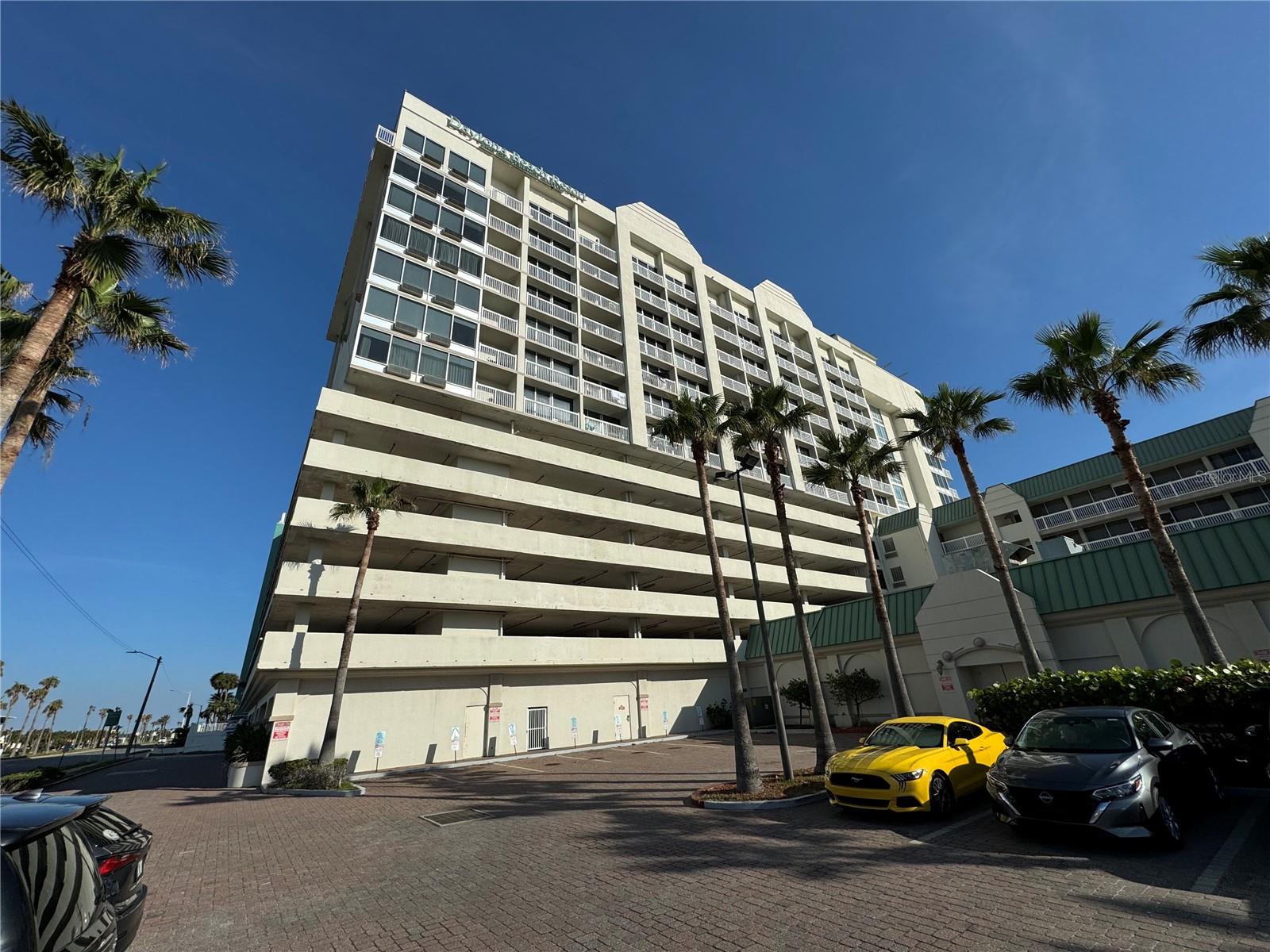 DAYTONA BEACH RESORT & CONF CENTER - Residential