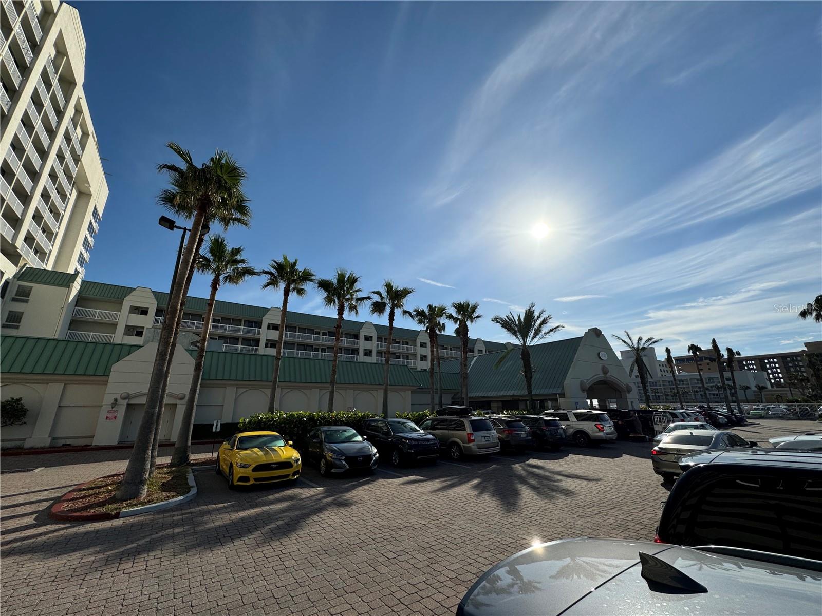 DAYTONA BEACH RESORT & CONF CENTER - Residential