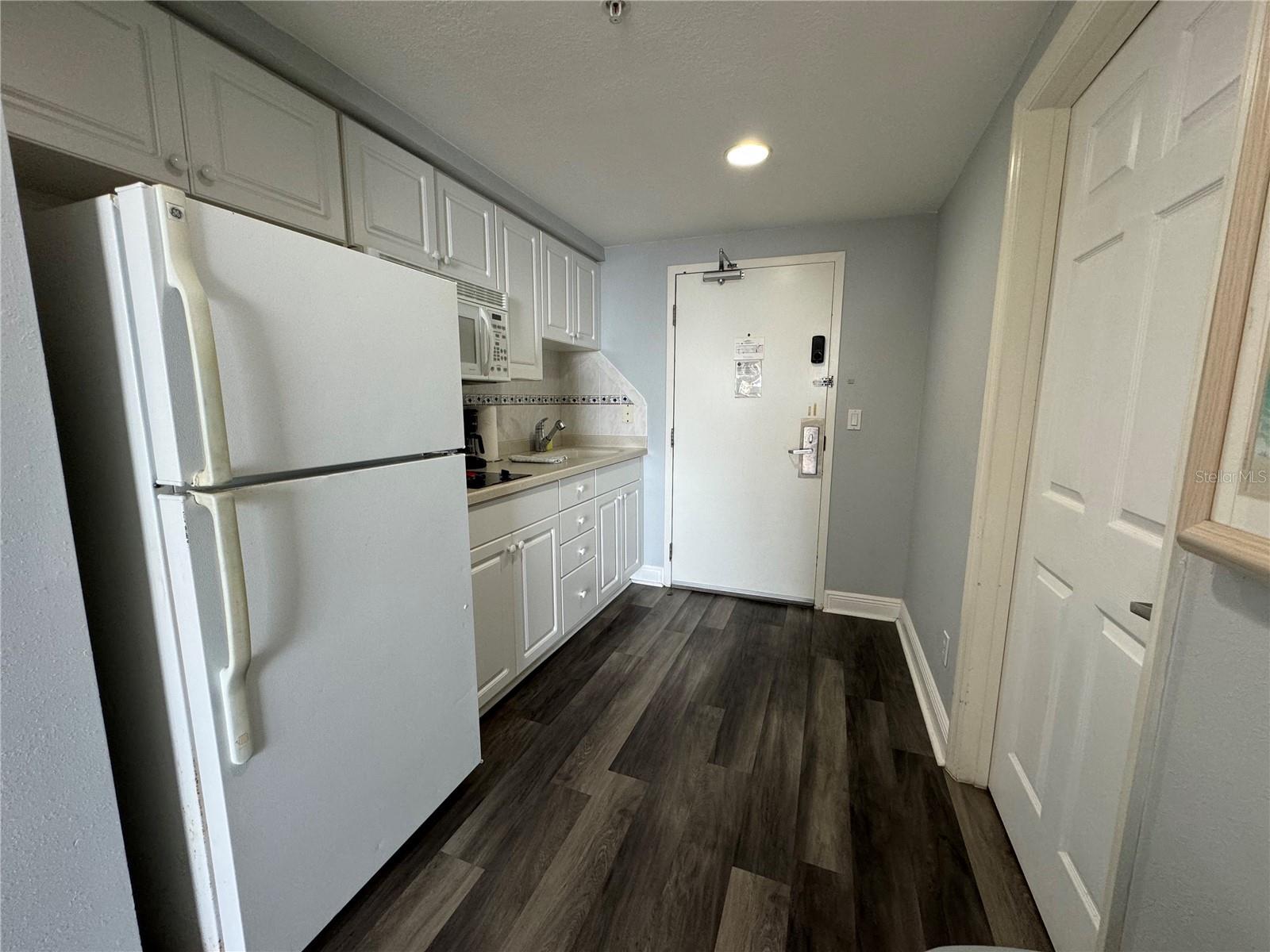 DAYTONA BEACH RESORT & CONF CENTER - Residential