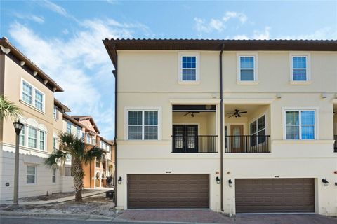 A home in LAKE MARY