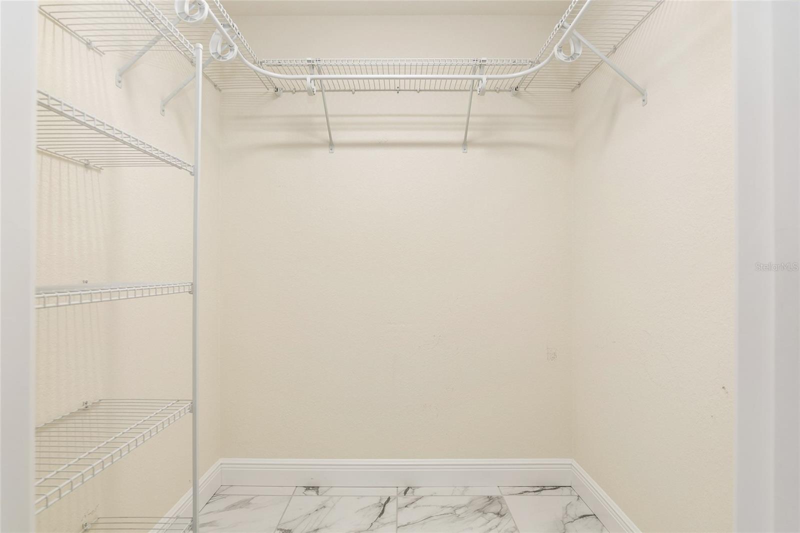 MANOR HILL ESTATES - Residential