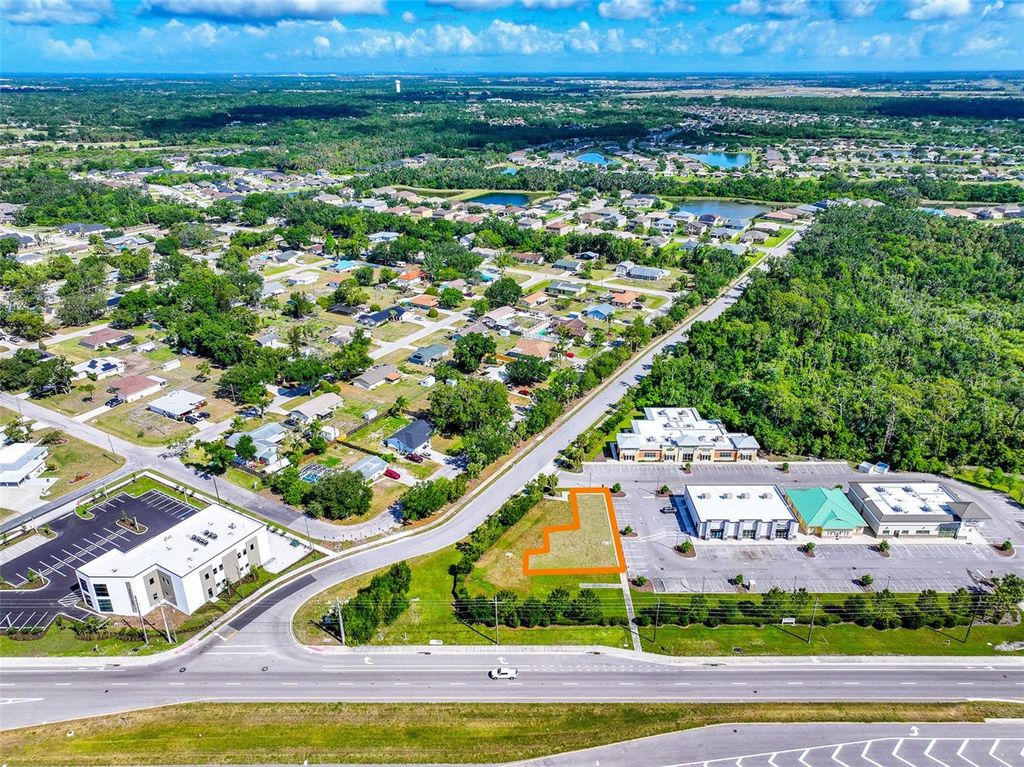 Photo of 10030 Us Highway 301 N, Parrish, FL 34219 (MLS # A4693172)