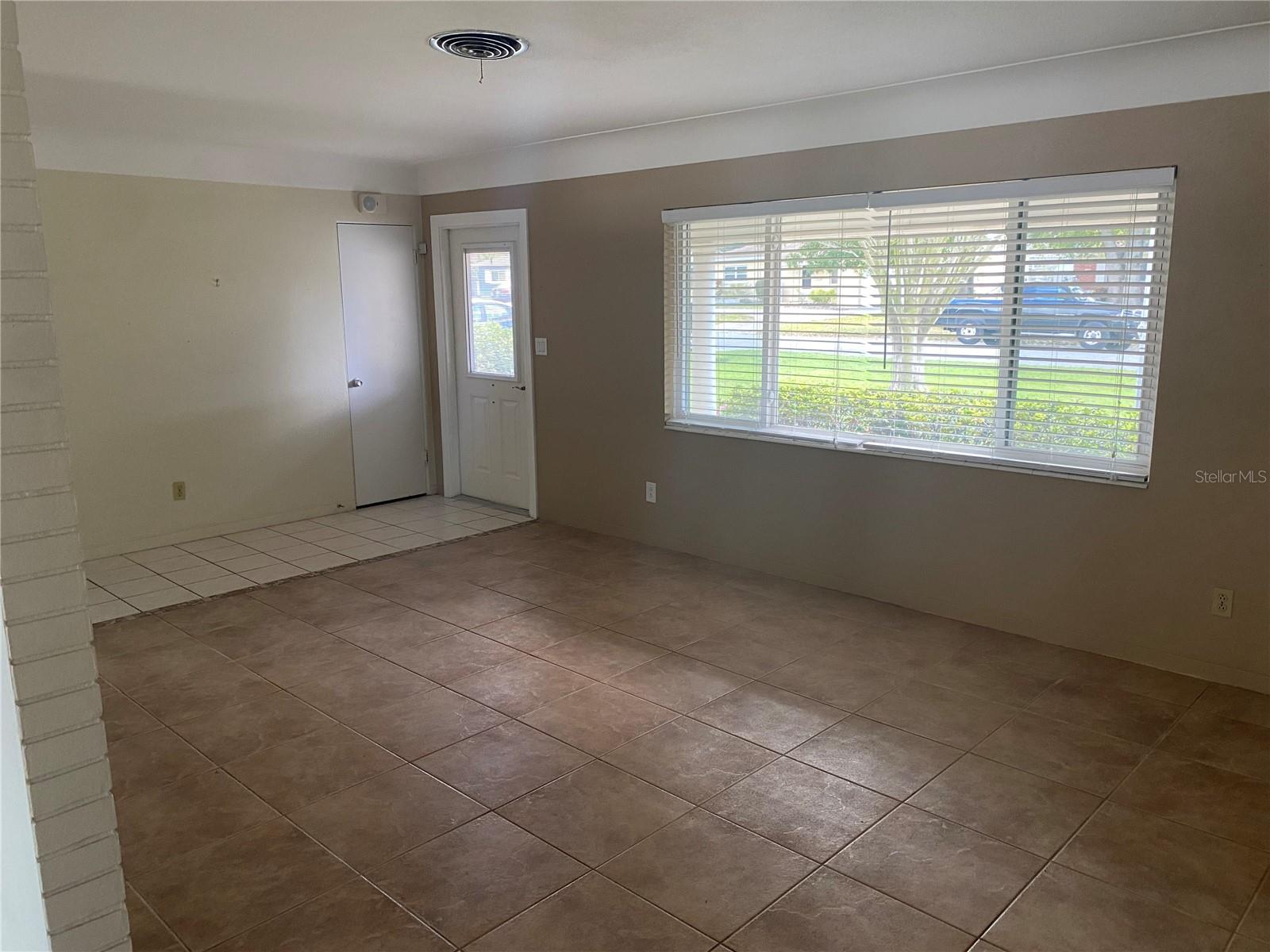 BRENTWOOD HEIGHTS 3RD ADD - Residential