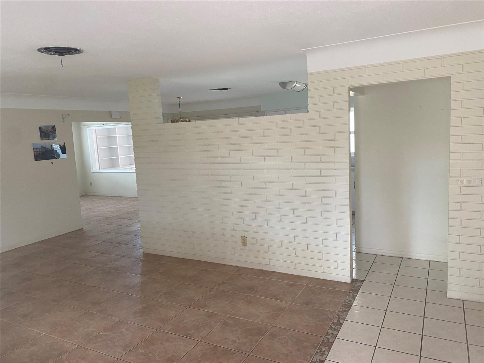 BRENTWOOD HEIGHTS 3RD ADD - Residential