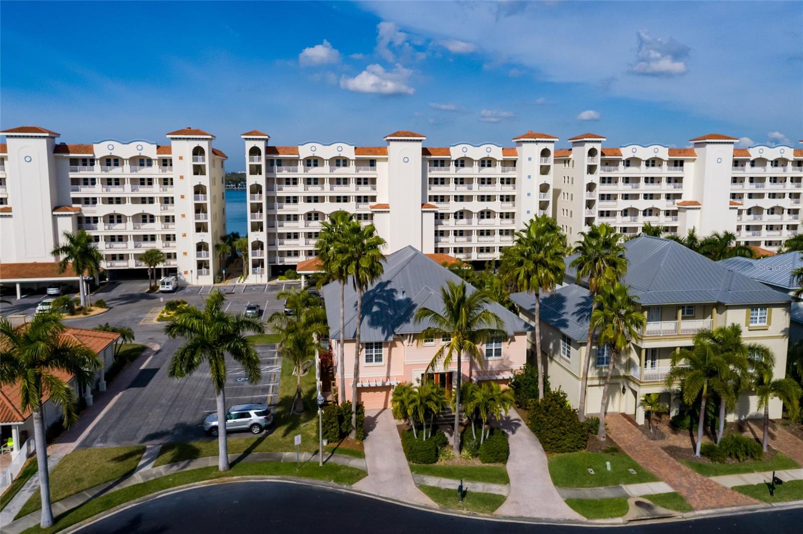 REDINGTON SHORES YACHT ANDTENN - Residential