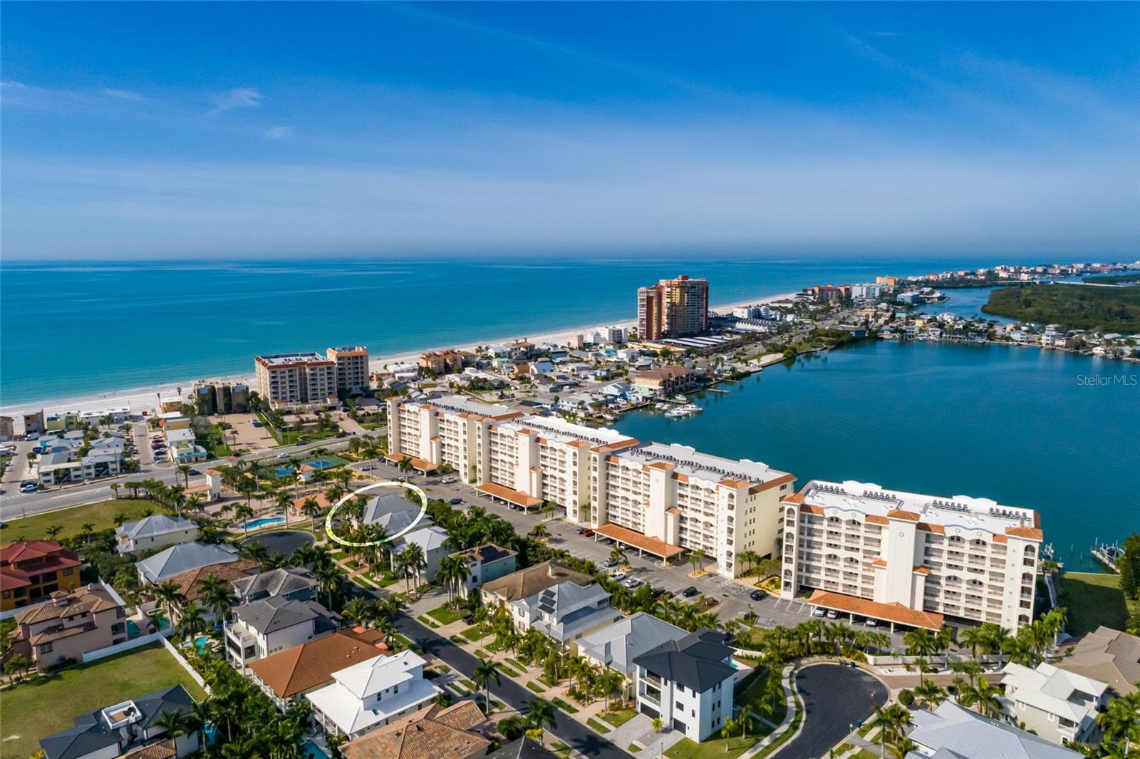 REDINGTON SHORES YACHT ANDTENN - Residential