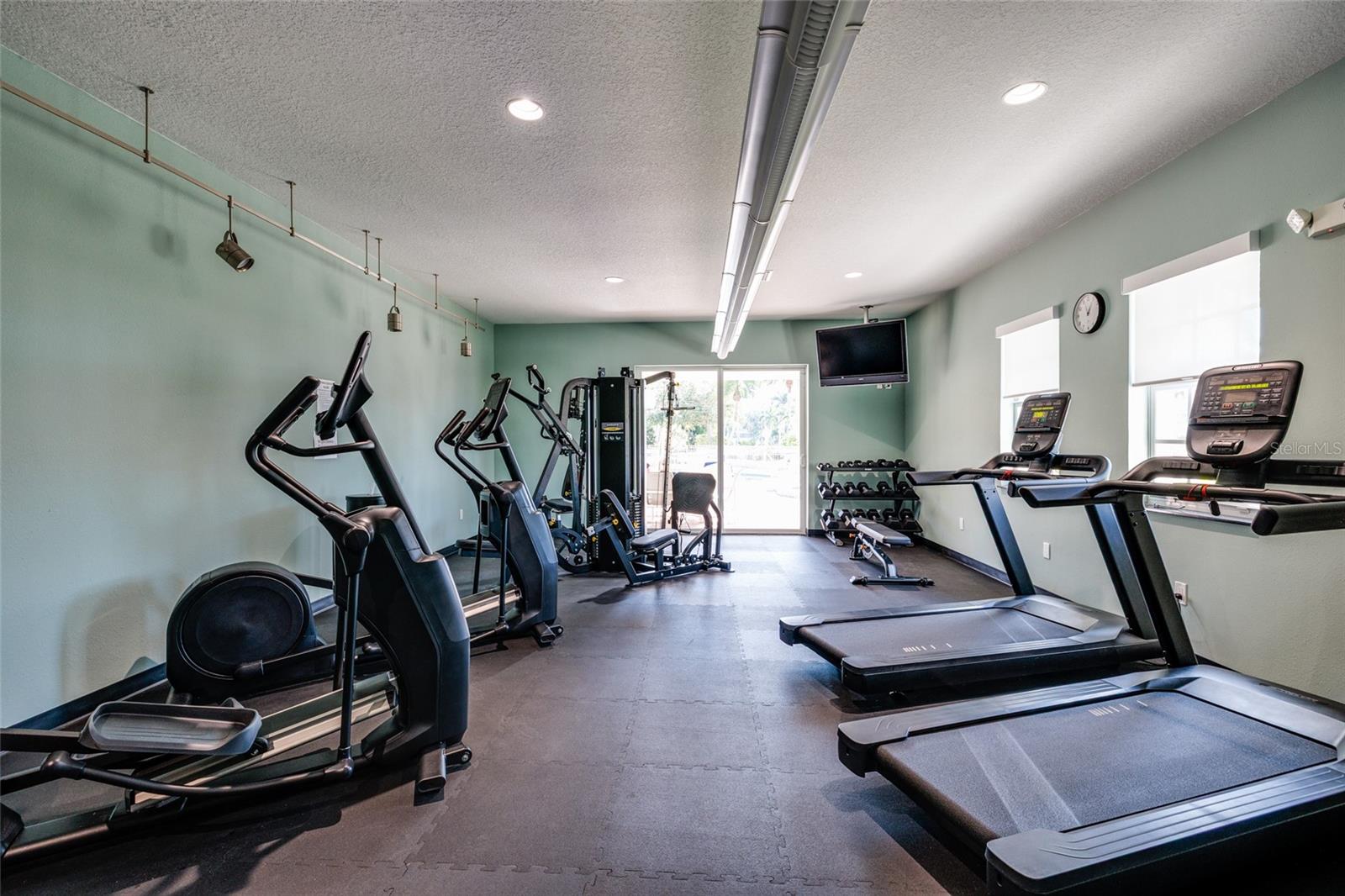 REDINGTON SHORES YACHT ANDTENN - Residential