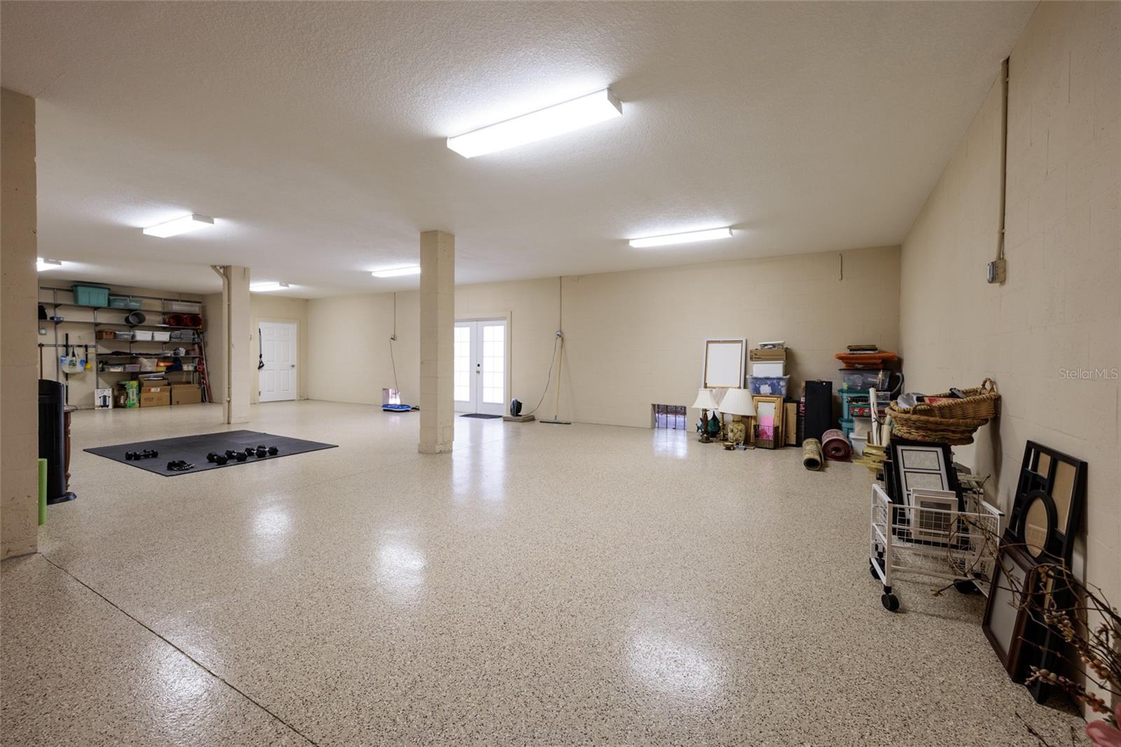 REDINGTON SHORES YACHT ANDTENN - Residential