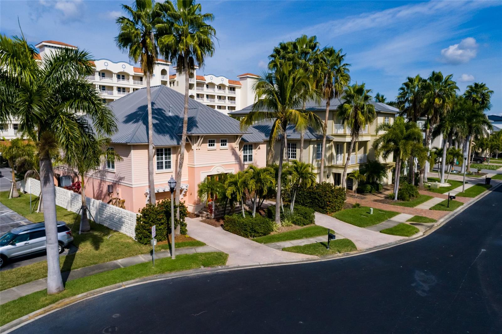 REDINGTON SHORES YACHT ANDTENN - Residential