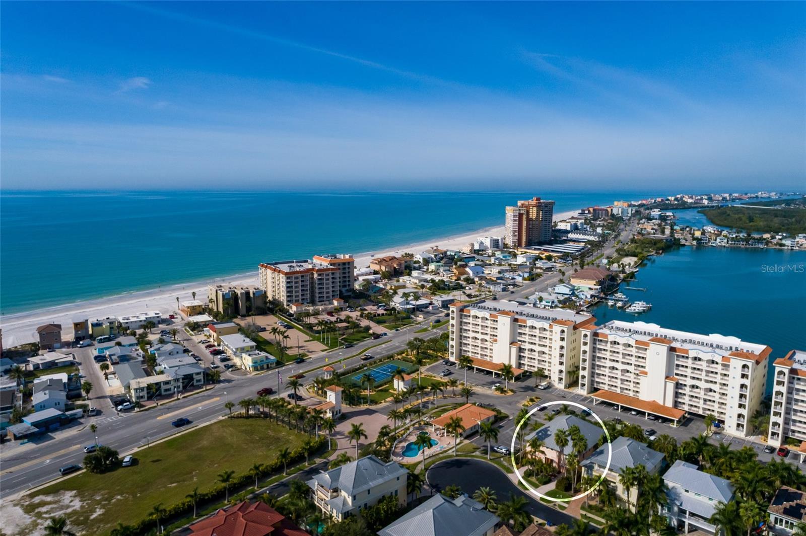 REDINGTON SHORES YACHT ANDTENN - Residential