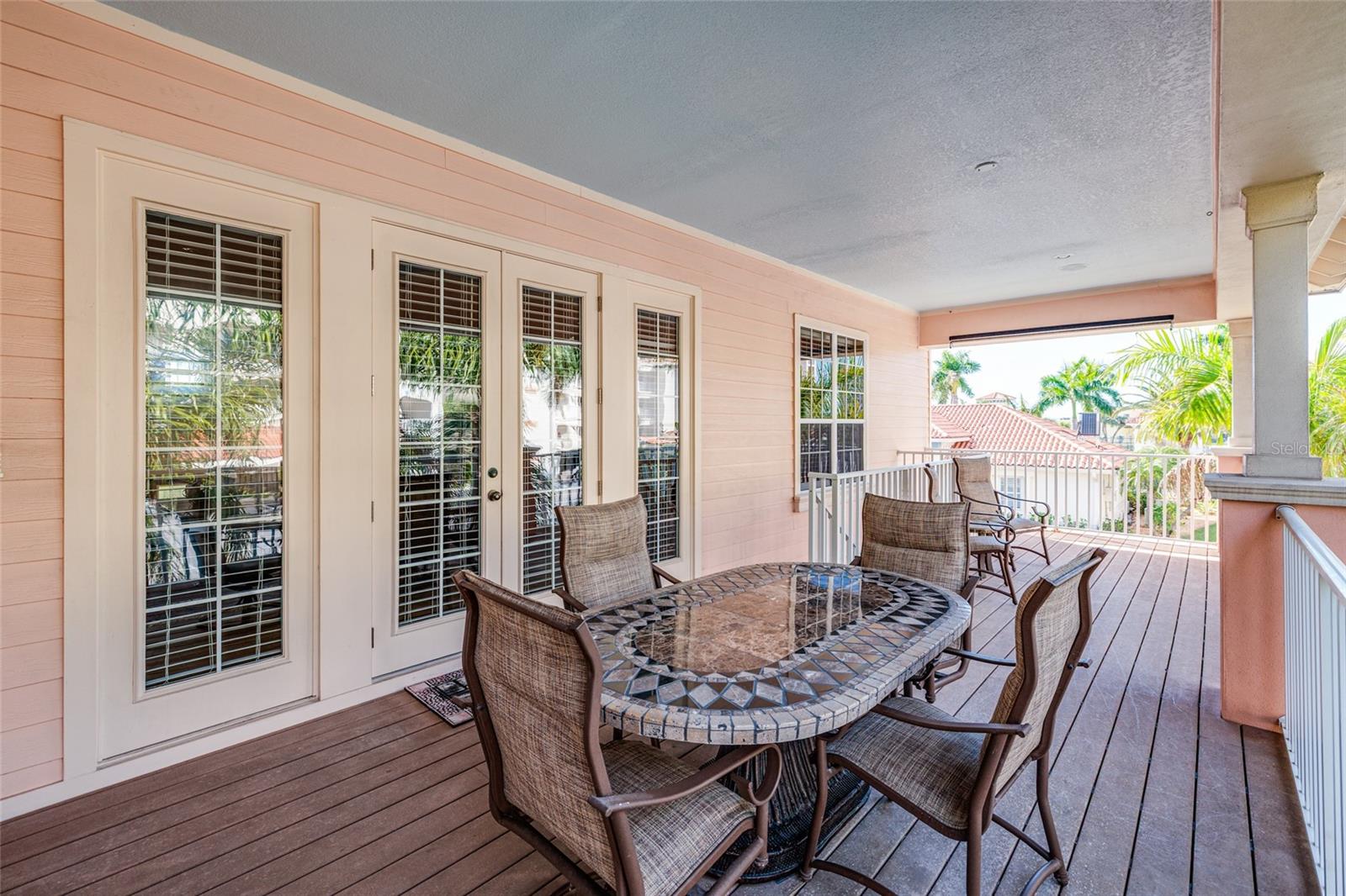 REDINGTON SHORES YACHT ANDTENN - Residential