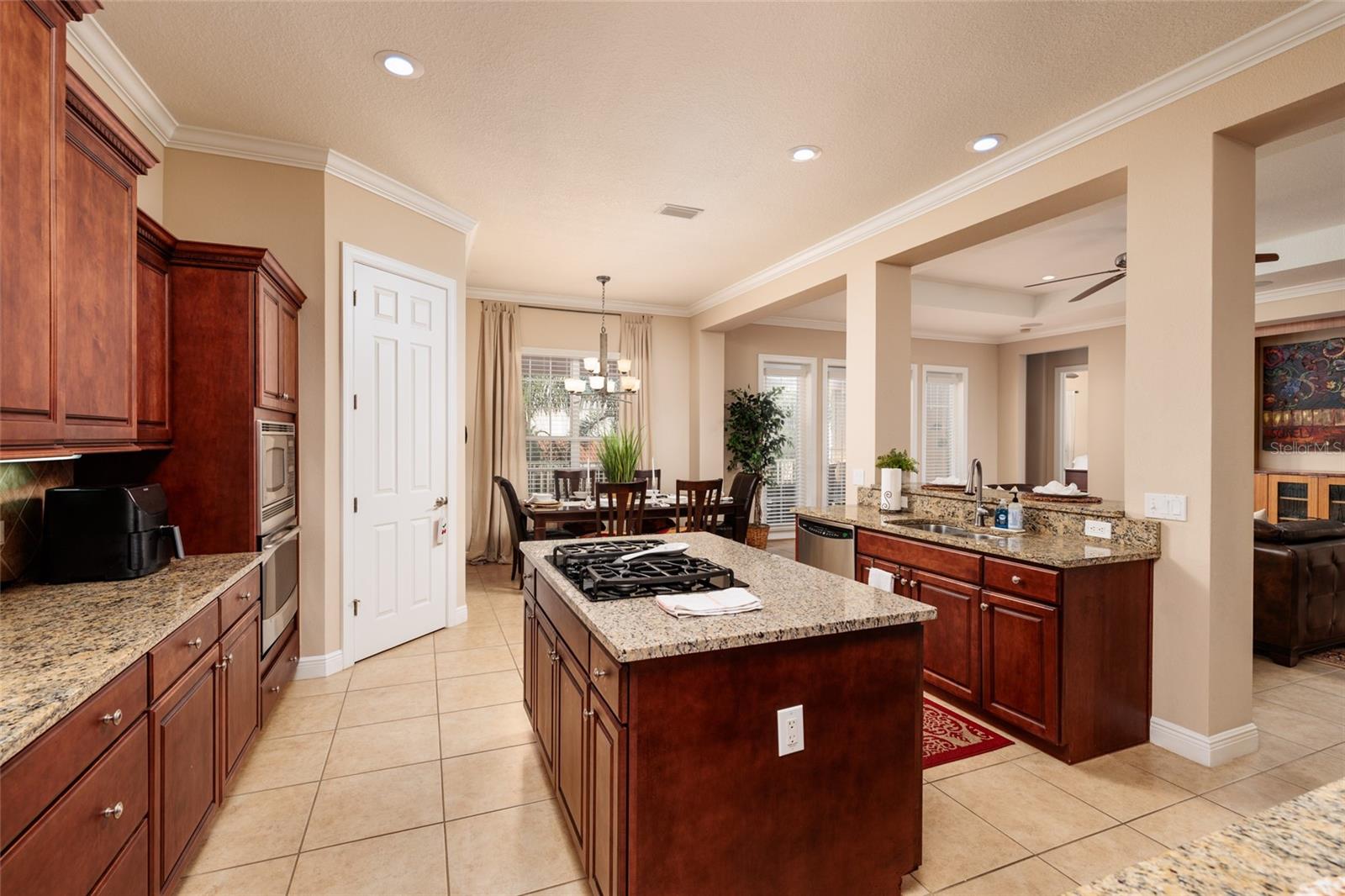 REDINGTON SHORES YACHT ANDTENN - Residential