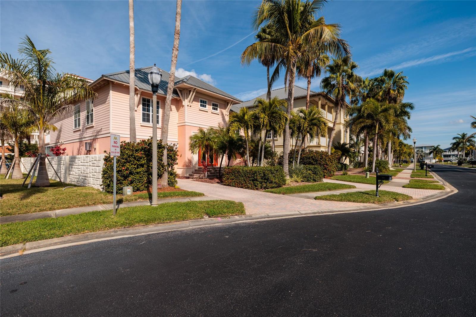 REDINGTON SHORES YACHT ANDTENN - Residential