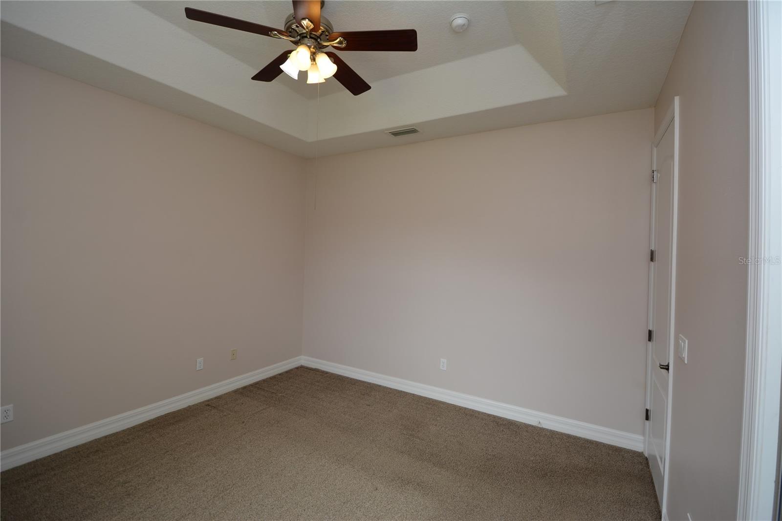 FOREST GROVE BUS CENTER - Residential Lease