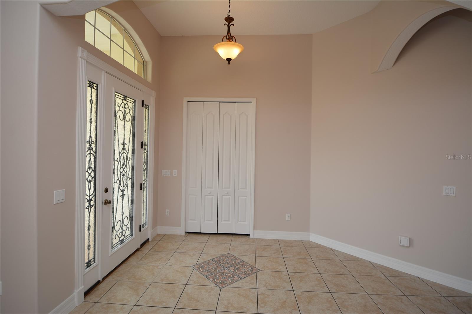 FOREST GROVE BUS CENTER - Residential Lease