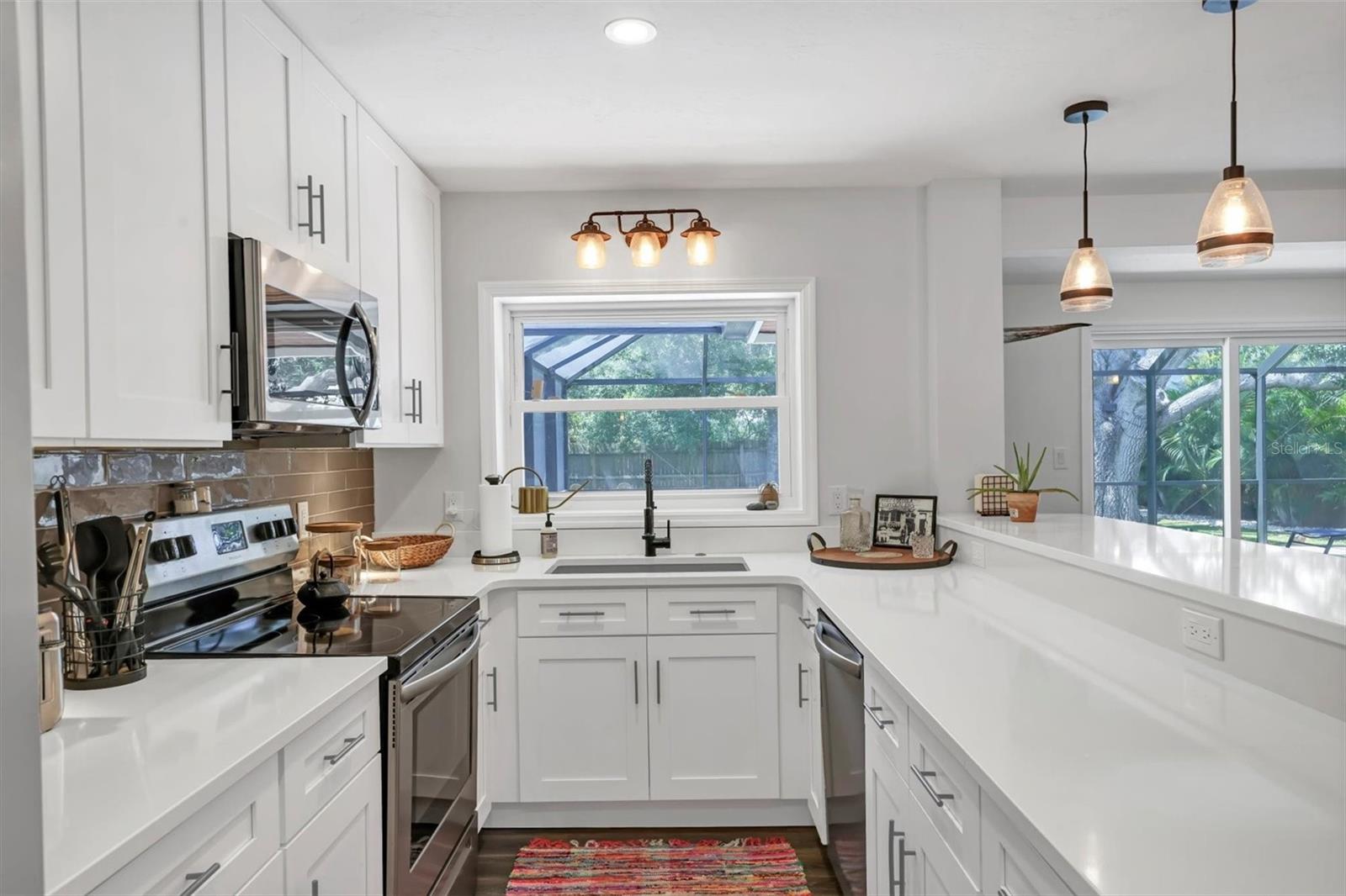 LA LINDA TERRACE - Residential Lease