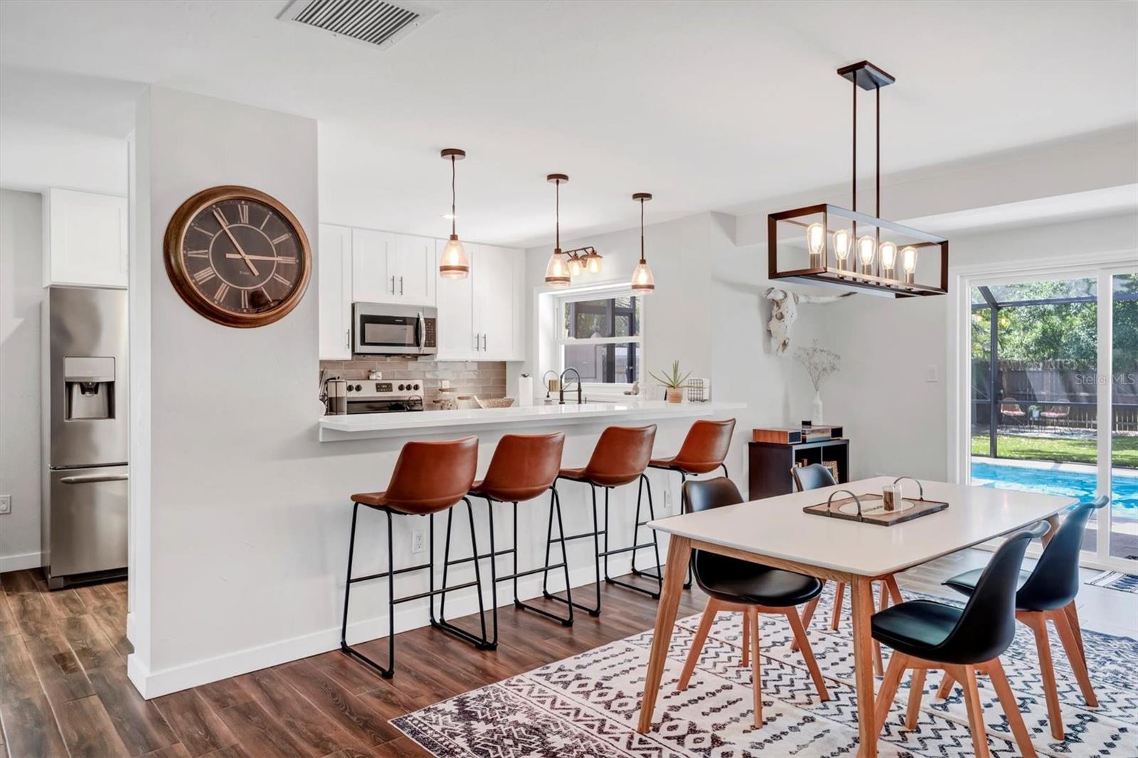 LA LINDA TERRACE - Residential Lease