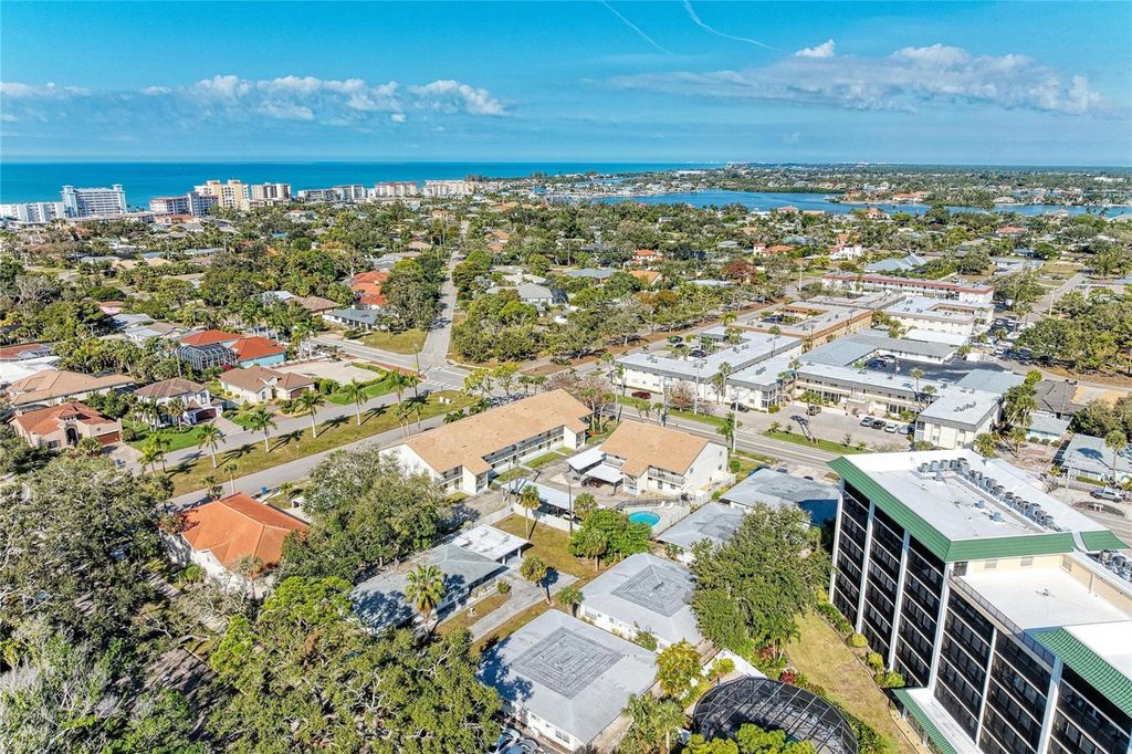 Photo of 525 Barcelona Avenue #207, Venice, FL 34285 (MLS # A4677202)