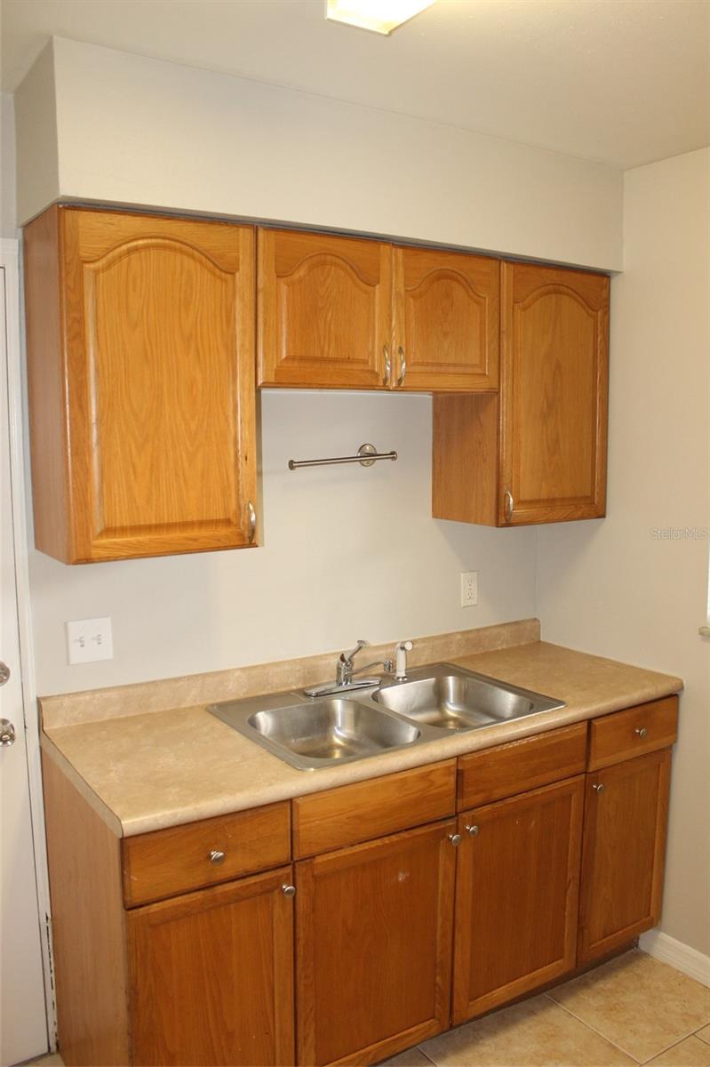 LAKE JEWELL HGTS - Residential Lease