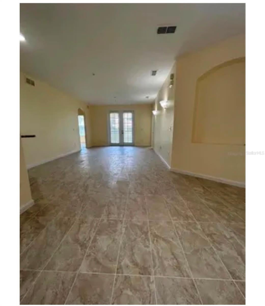 3001 GREYSTONE LOOP 102