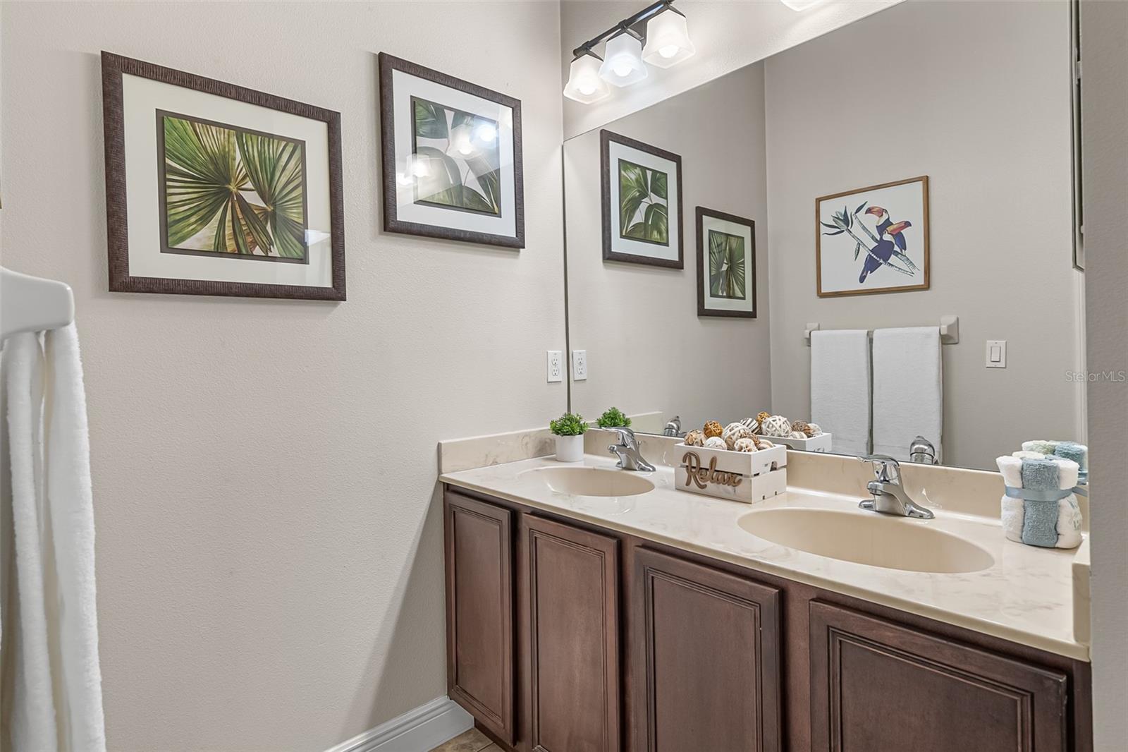 RIVIERA BELLA UN 02B - Residential