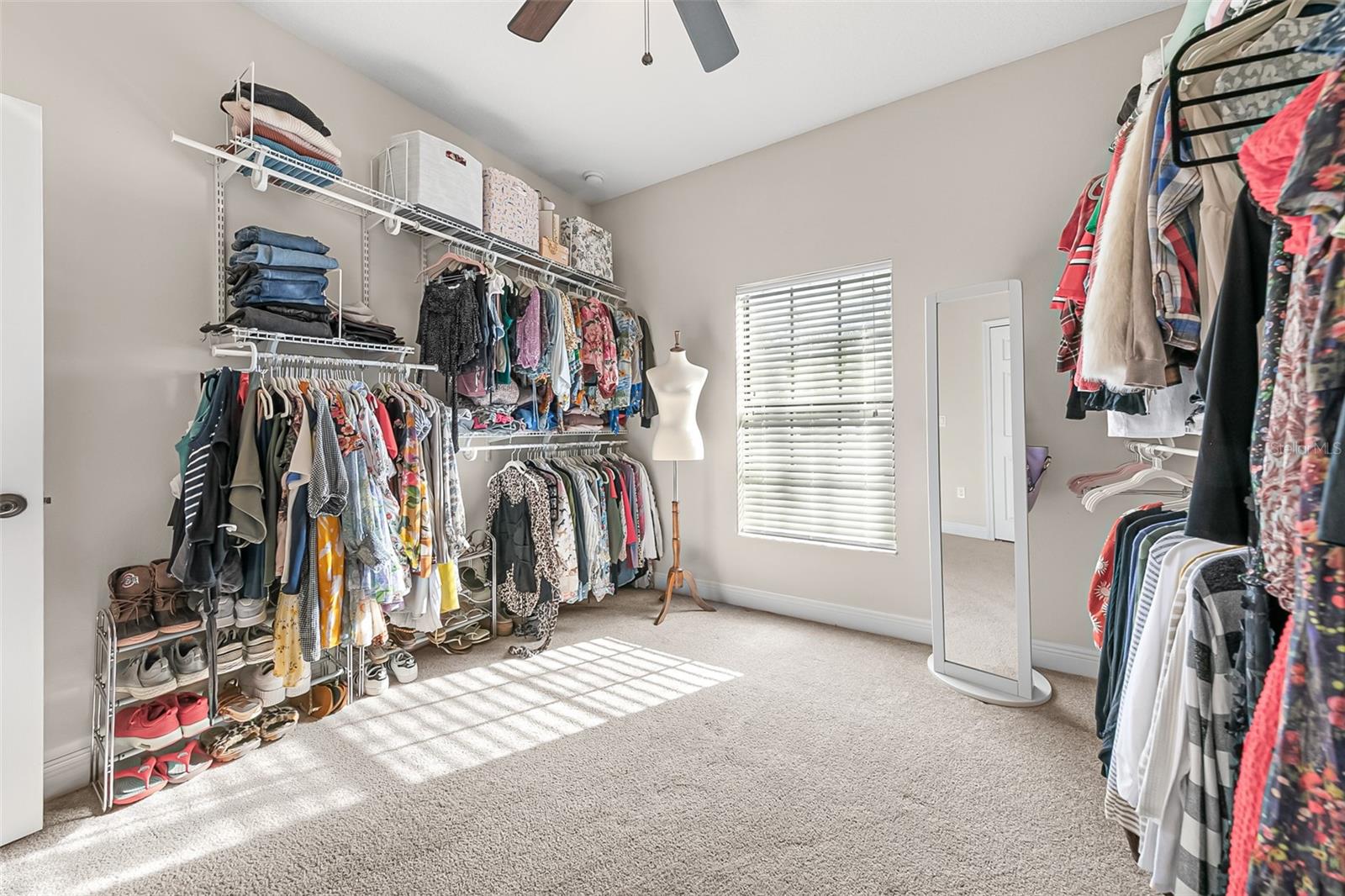 RIVIERA BELLA UN 02B - Residential